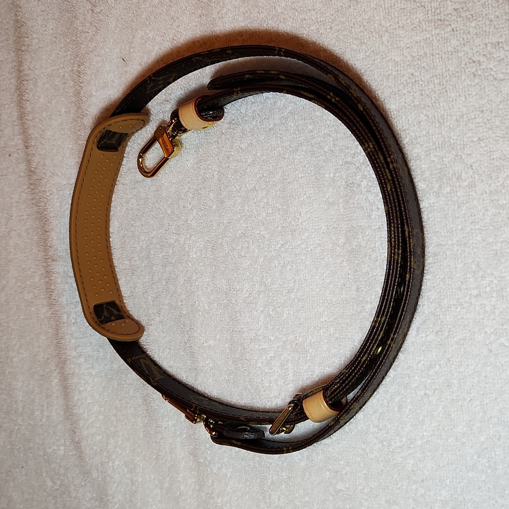 Louis Vuitton monogram shoulder strap
